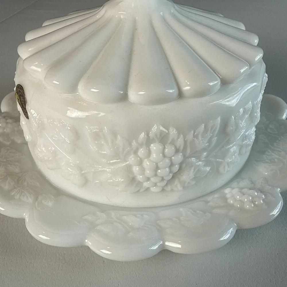 Vintage Milk Glass Grape Covered Dish Scalloped Butter Candy Cheese Westmoreland